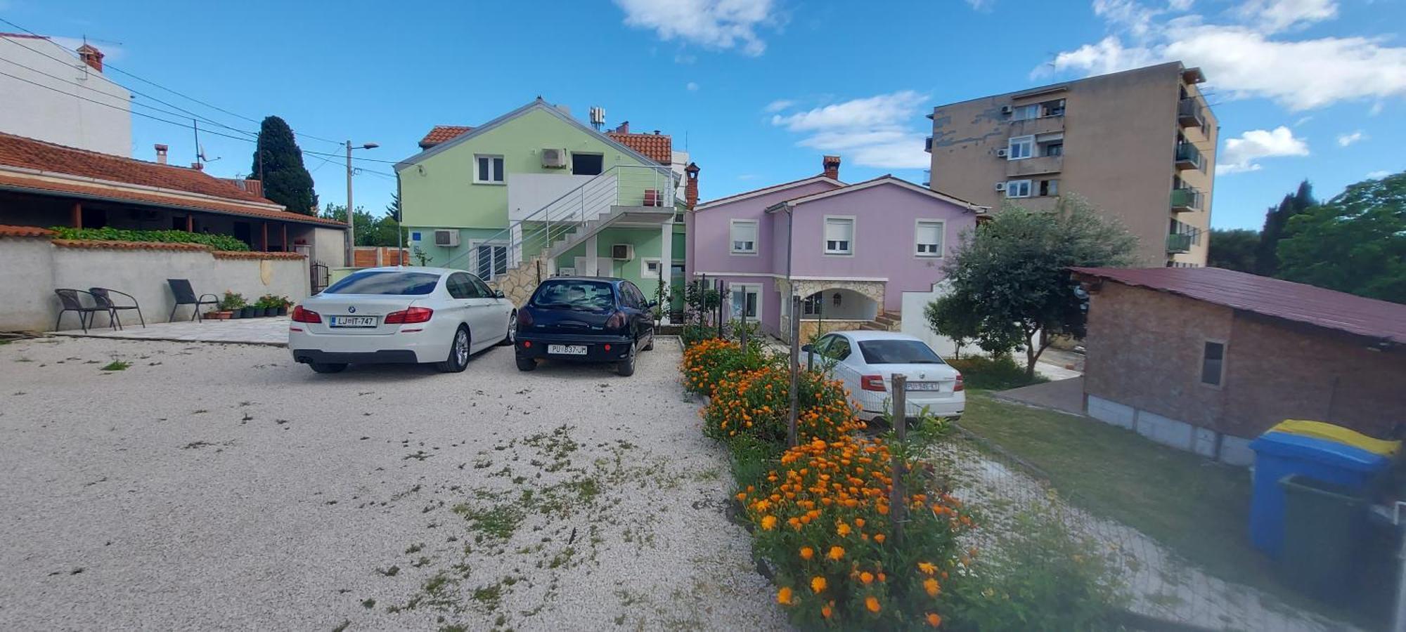 Ema & Sea Apartment'S With Free Private Parking Pula Exterior photo