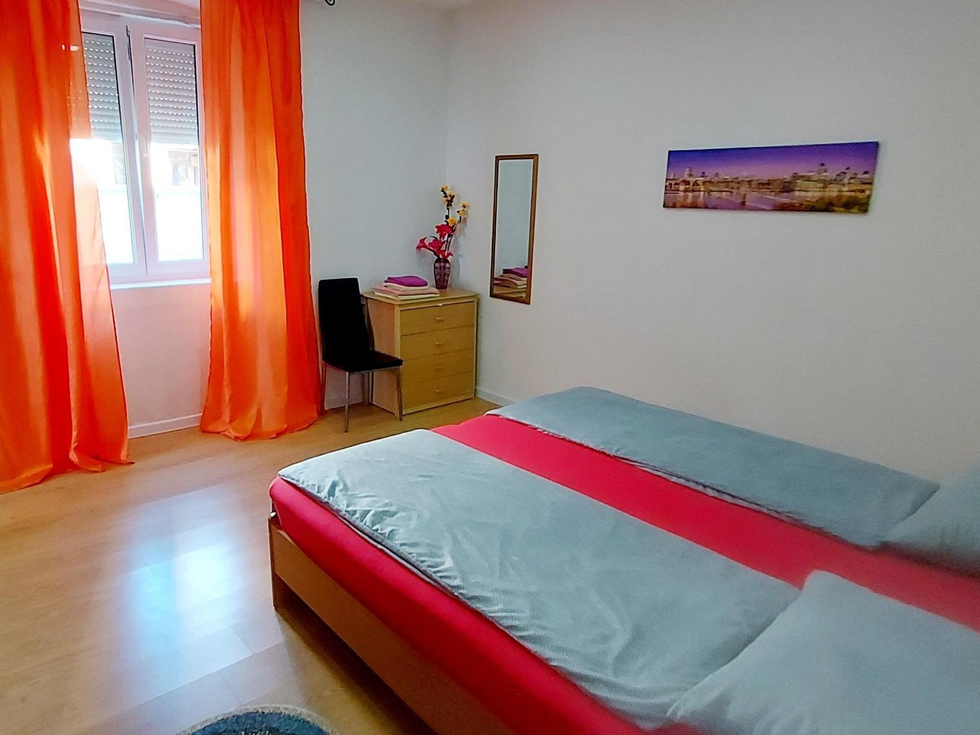 Ema & Sea Apartment'S With Free Private Parking Pula Exterior photo